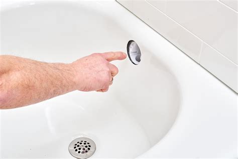 leaking bathtub drain|Fixing a Leaky Bathtub Overflow Drain: Step